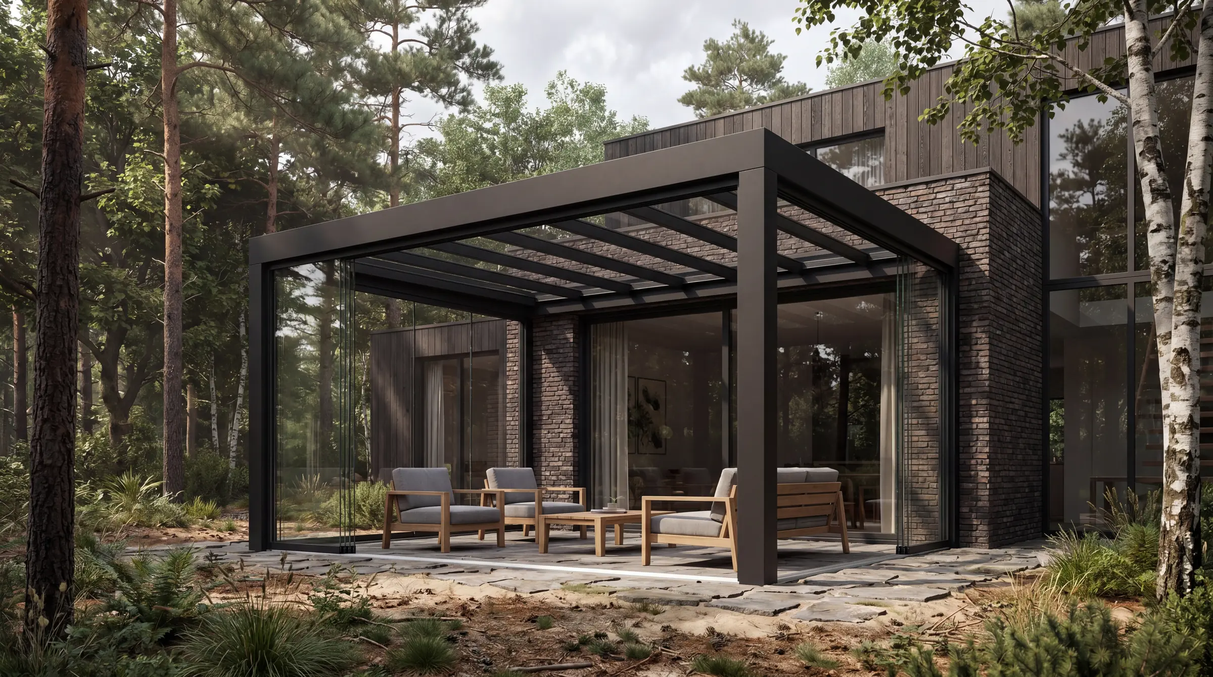 Verandera Majestic veranda met imposante staanders en glazen schuifwanden in antraciet — premium aluminium veranda als topmodel